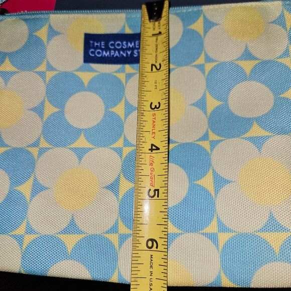 NWT The Company Store “Flowers” Cosmetic Bag / Make-Up Pouch New - Picture 3 of 5